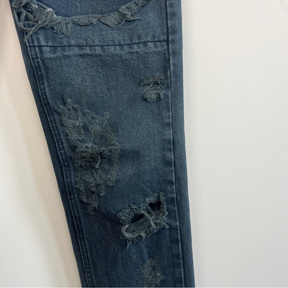 One x Oneteaspoon Awesome Baggies in dark wash. Size 24. - Picture 7 of 10